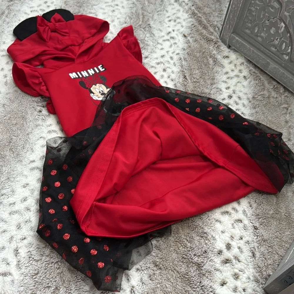 Disney Minnie Mouse red hoodie dress girls medium sparkly polka dot Disneyland